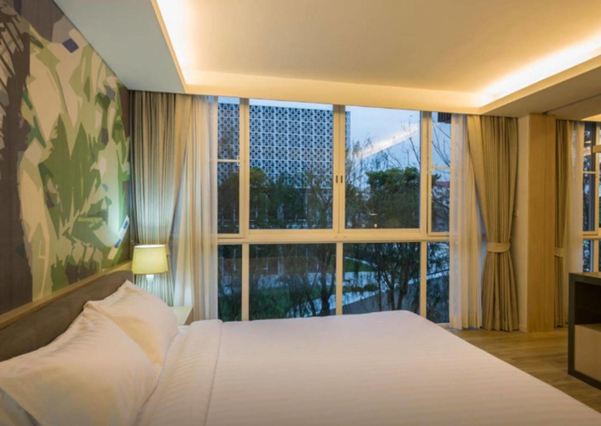 The Idle Hotel And Residence Khlong Luang Luaran gambar
